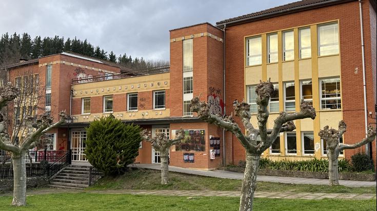 Aramaioko udala behartu dute langile bat "mugagabe ez-finko" moduan kontratatzera