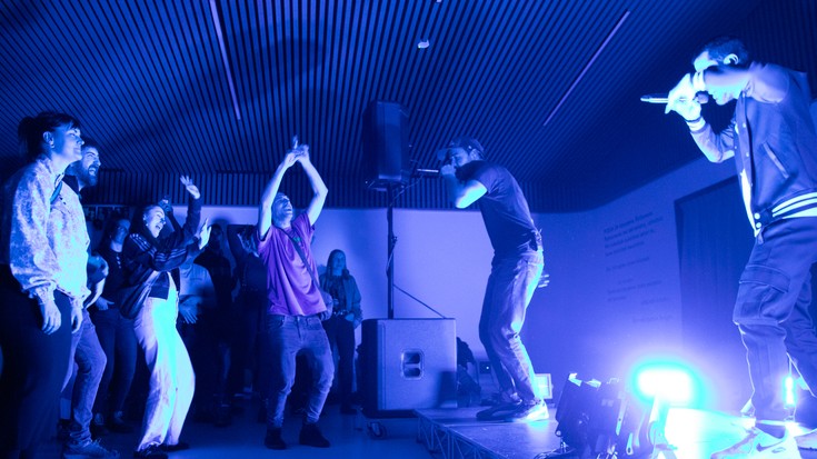 Odei Barrosok zabaldu du Aretxabaletako areto berrian egingo diren kontzertuen zerrenda