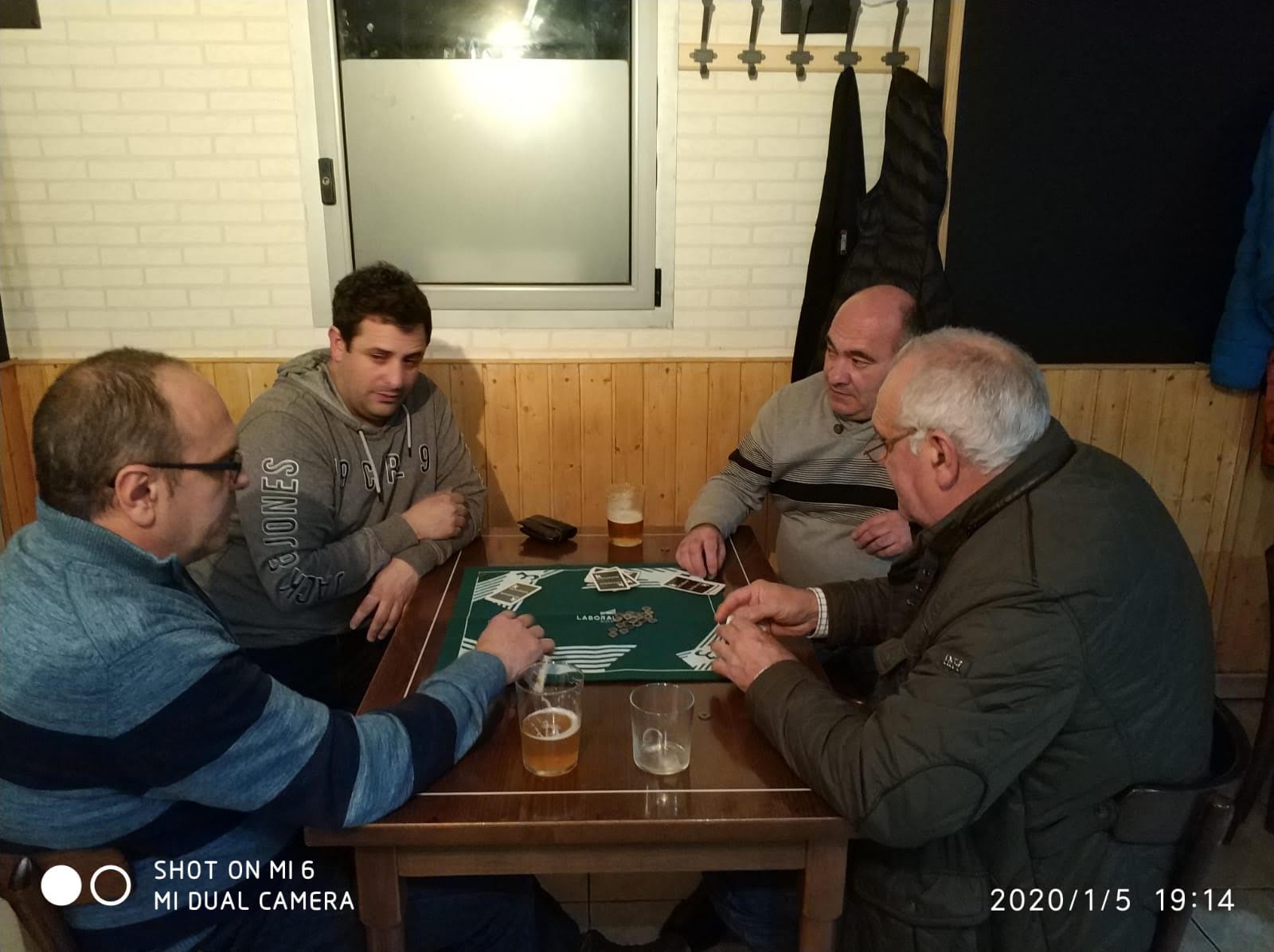 'Kaxeta': "Mus-jokalari gazteak ere gura ditugu"