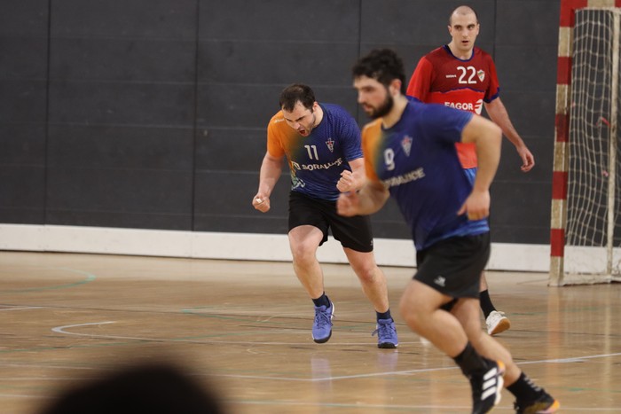 'Play-off' postuengatik lehian ibiliko dira bergararrak eta oñatiarrak zapatuan