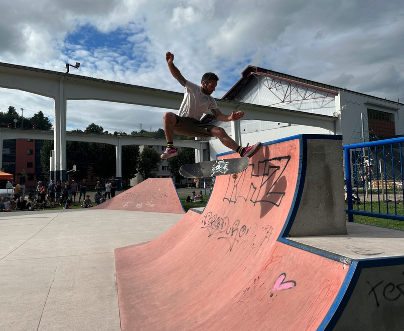 Bihar bai, eguraldia lagun, Skate Festa aurrera eramango dute