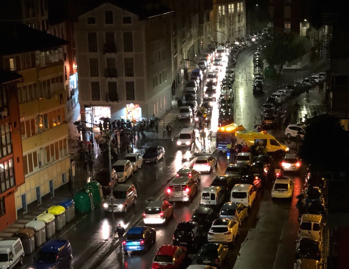 Behin-behineko espetxeratzean dago, ostiraleko labankadagatik atxilotutako 36 urteko gizonezkoa