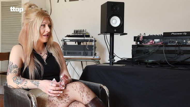 Arsenike DJa: "Pasioa eduki behar duzu, bestela ez duzu DJ moduan aurrera egiterik"