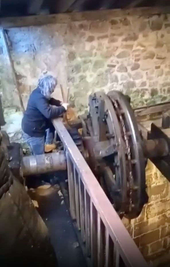 Oreka TX taldeko Mikel Ugarteren saio berezia Gatz Museoan
