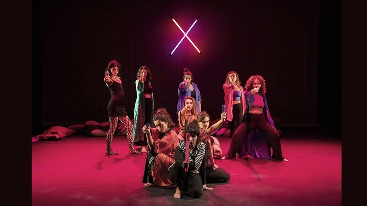 'Llamalo X' antzezlana