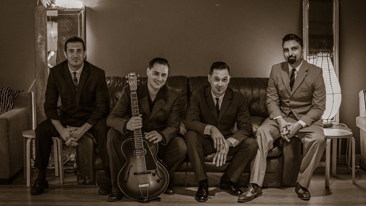 The Groovy Four taldea, domekan, Aterpe tabernan