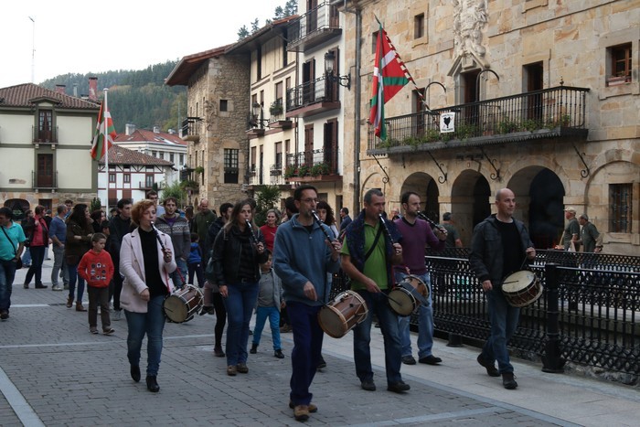 Aiherra egunerako dena prest