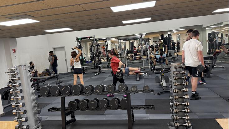 Asteko entrenamendua nola antolatu ikasteko saioa, gimnasioan