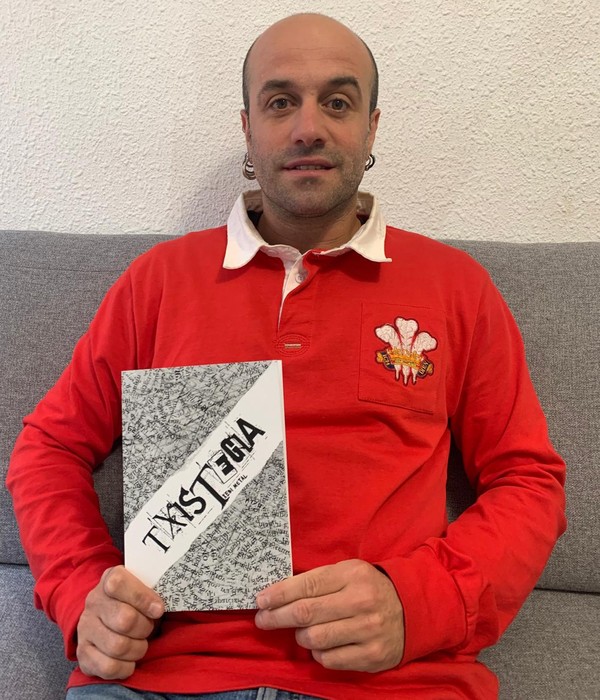 Javi 'Txebi' Bujanda: "Hitz-jokoak eta txisteak betidanik gustatu zaizkit"