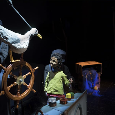 'Gure kanoa' antzezlana umeentzat