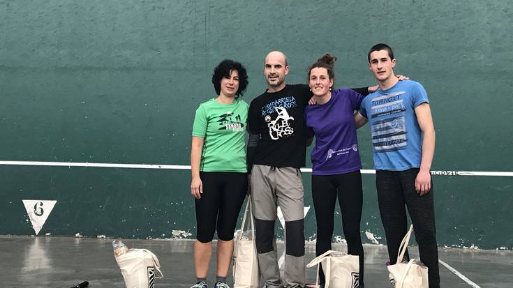 Ane Aspek eta Beñat Aspek irabazi dute Aretxabaletako frontenis misto txapelketa