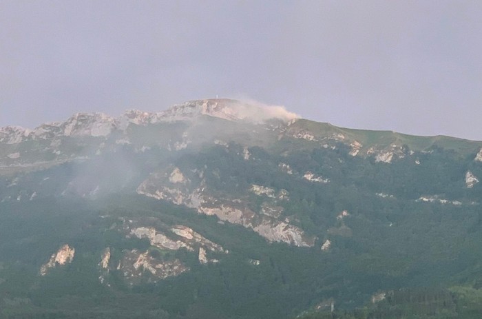 Tximista batek sute txiki bat piztu du Aloñan