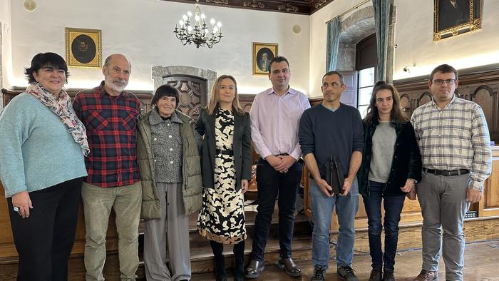 Enrike Gomez 'Korta' giza eskubideen urraketen biktima gisa aitortu du Arrasateko Udalak