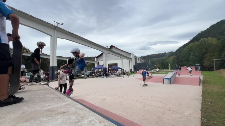 Skate mugimendua zabaltzea du asmo Trukuzikin elkarteak