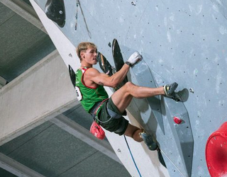 Mikel Linazisoro nagusitu da zailtasuneko Espainiako Kopako lehen proban