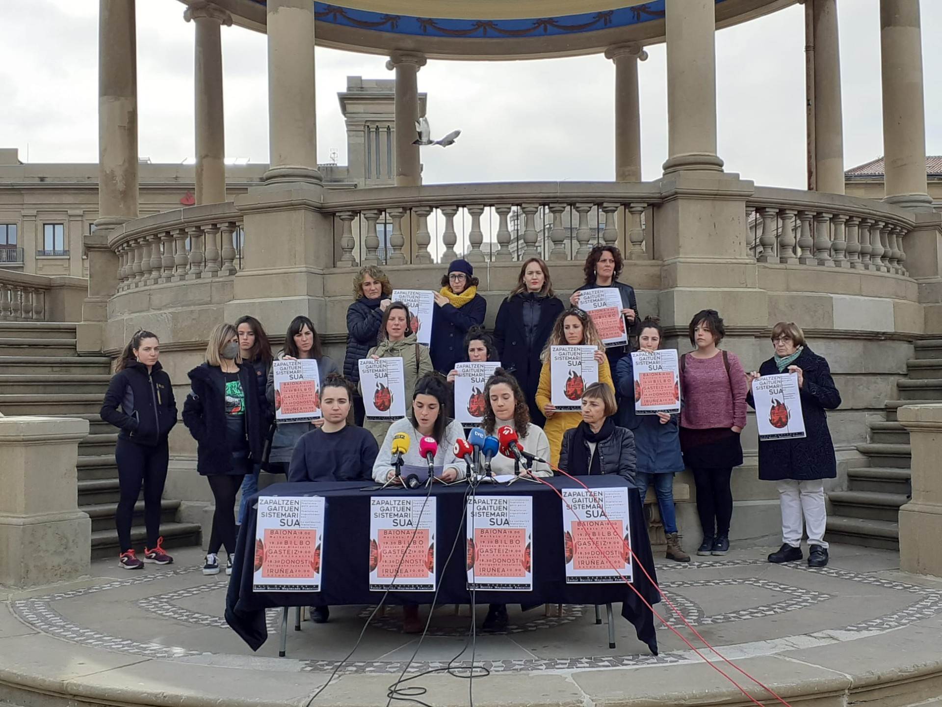 "Zapaltzen gaituen sistemari sua" ematera deitu du mugimendu feministak martxoaren 8rako
