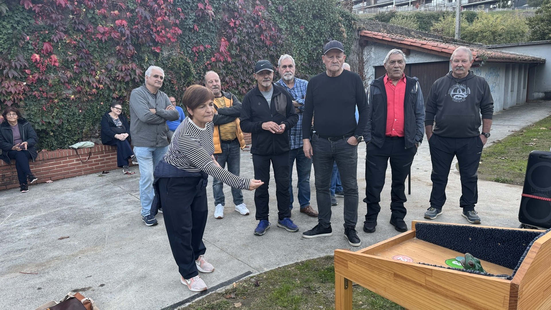 Jolasekin eta giro onean hasi dute Basotxoren Aste Kulturala