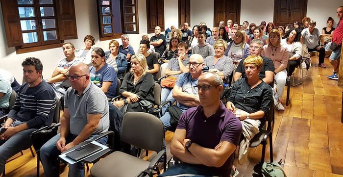Futbolean izena emateko Agorrosindik pasatzea eskatu die BKEk gurasoei