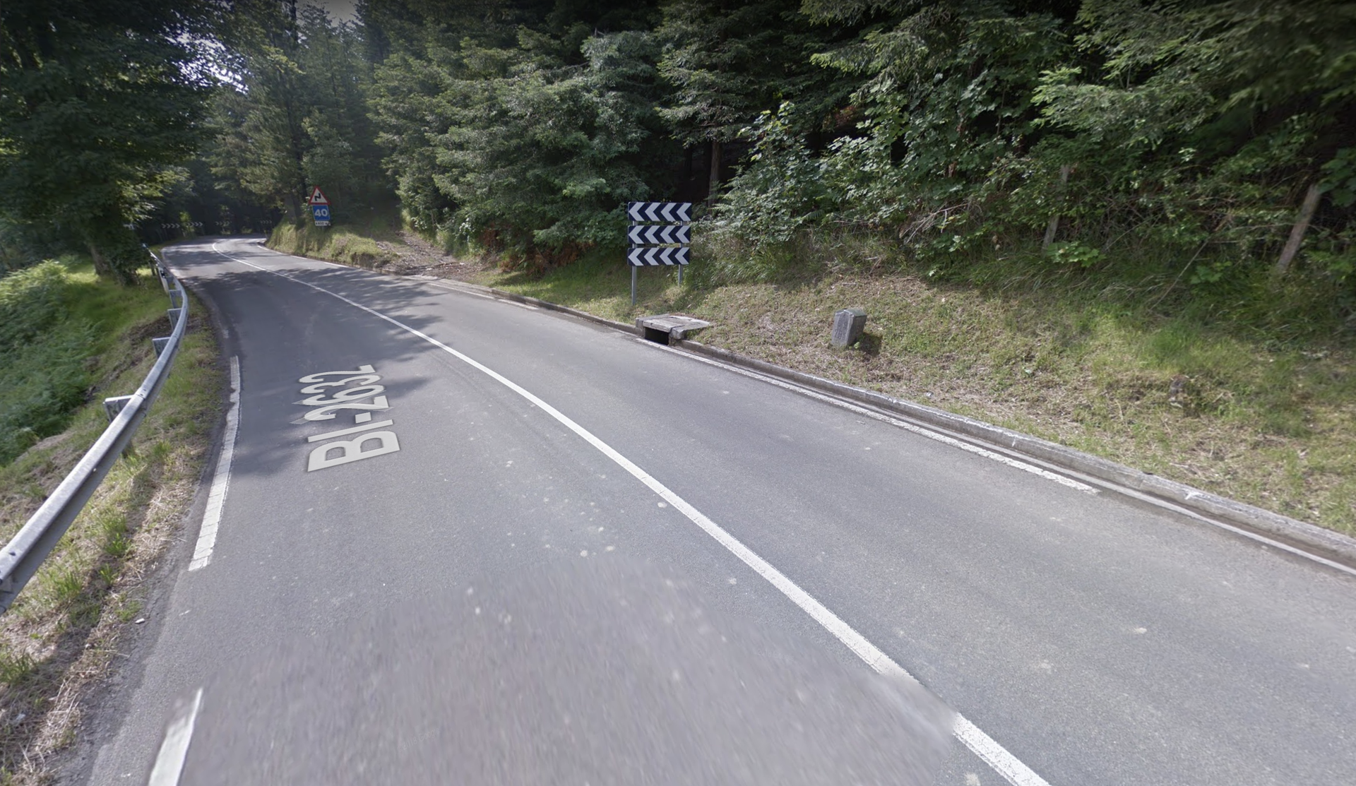 Moto batek istripua izan du basurde batekin, Elgetan