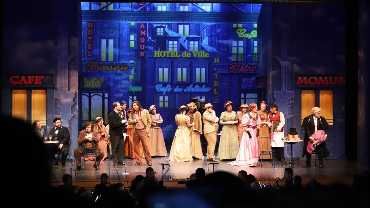 'La Boheme'  opera emanaldiak Amaia antzokia bete du