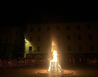 Suaren bueltan ospatu dute Solstizio Gaua Bergaran