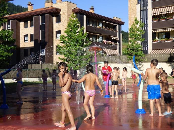 Ur-parkera sartzeko gaurtik txanda eskatu daiteke