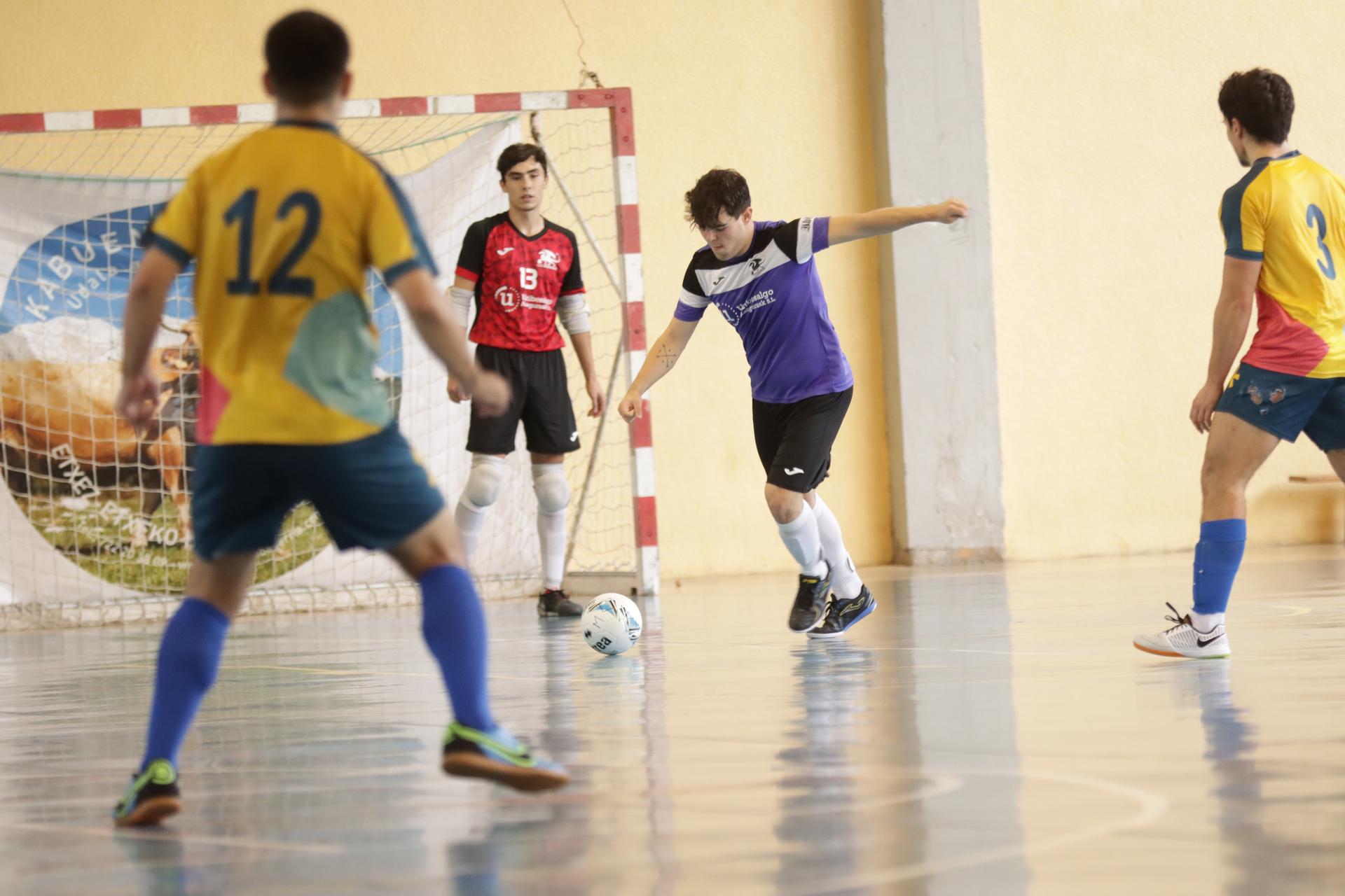 Hirugarren mailako liderra da Mondrate, bostetik lau irabazita