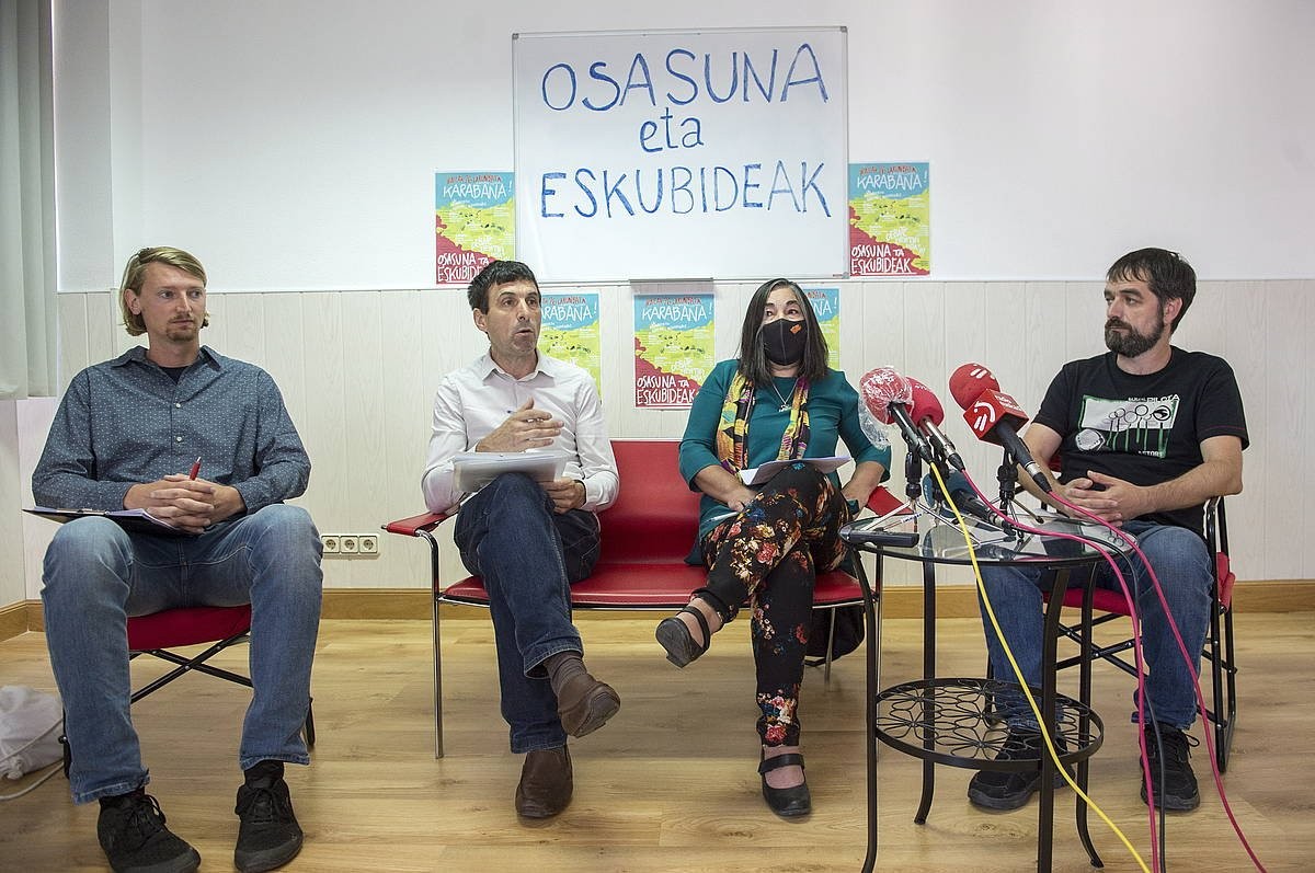 Osasunaren eta eskubideen aldeko auto-karabana, hiriburuetatik Arantzazura