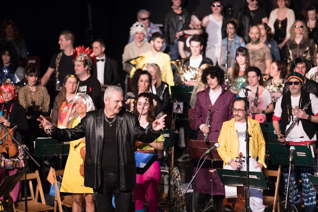 "Beldurrezko" Aratusteetako kontzertuak frontoia beteko du