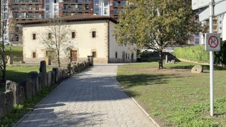 Ibarraundiren desafekzioa jendaurrean, eraikinari erabilera berria emateko