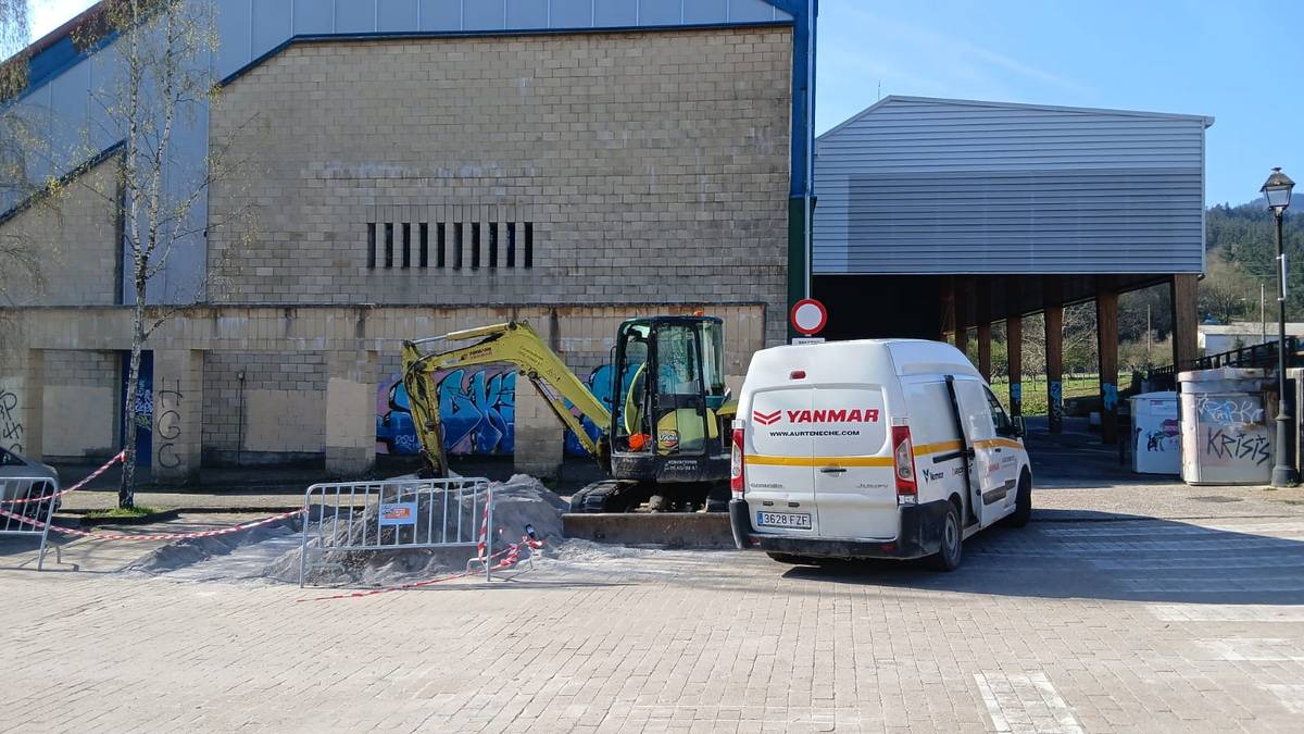 "Eraso larrien" aurrean, horrela ezin dela jarraitu adierazi dute Udaletik