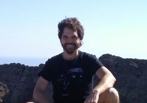 Iñigo Leza: "Hainbat alorretatik Araba osoa arrisku bizian jartzen ari dira"