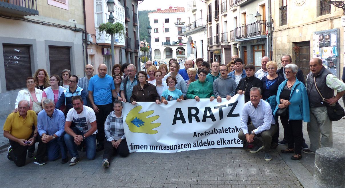 Herritarrekin batera ospatu gura du Aratzek 25. urteurrena