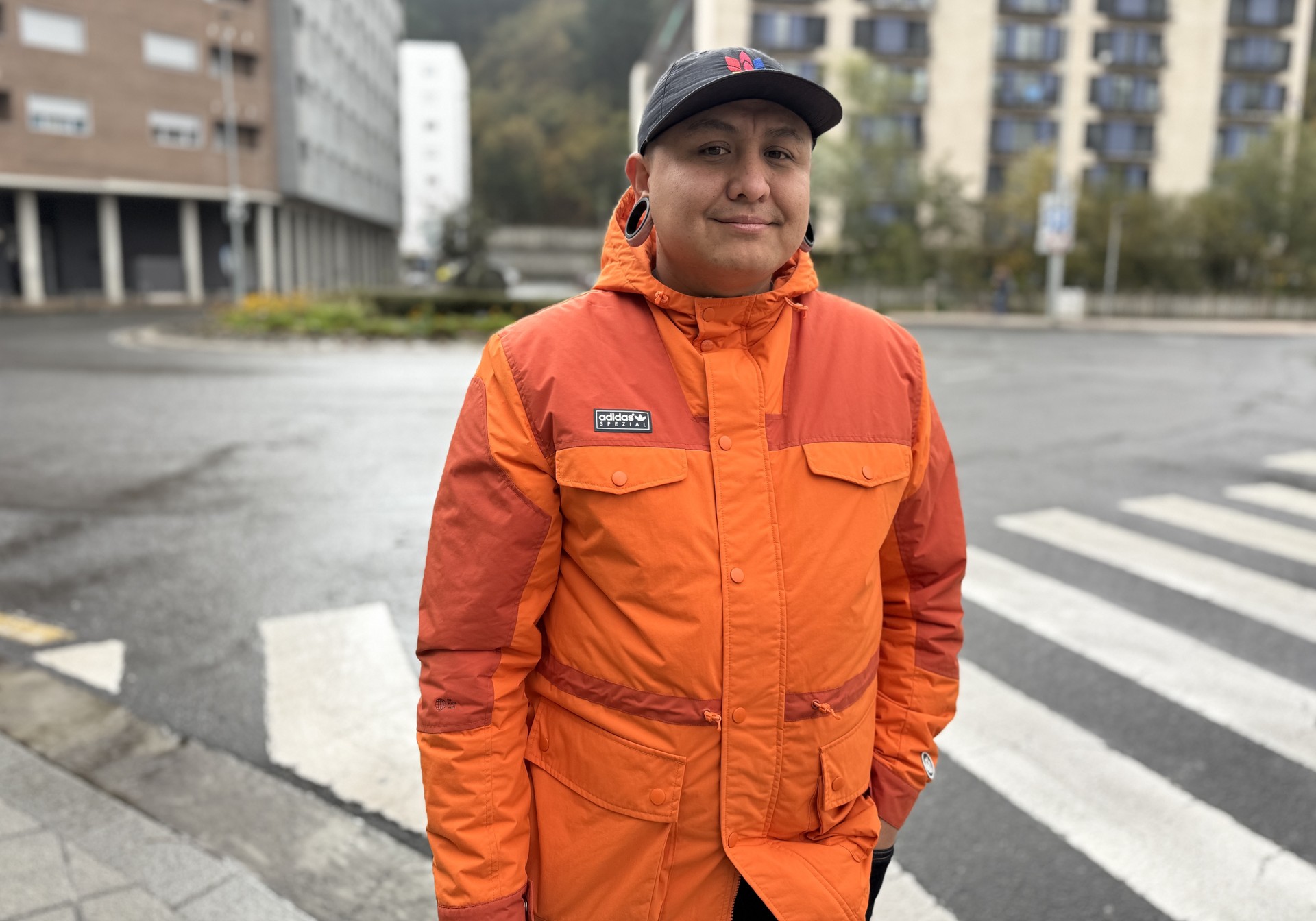 Carlos Gomez: "Jaioterritik 10.000 kilometrora nago, baina etxean sentitzen naiz"