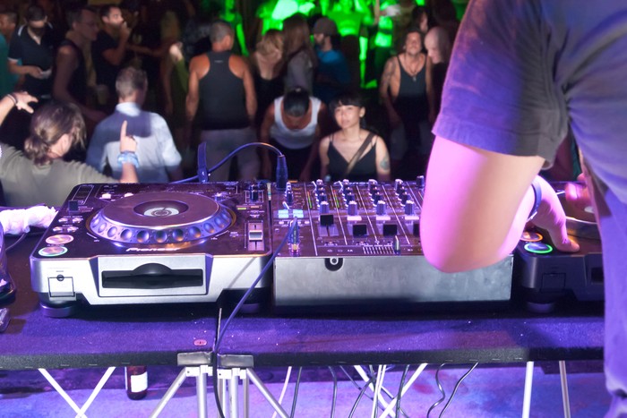 Techno gaua