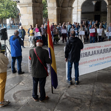 Pentsiodunen elkarretaratzea