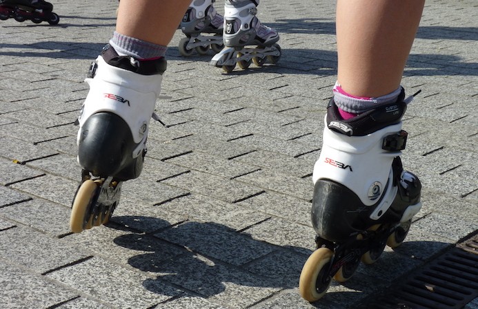 Irristaketan eta hockeyean aritzeko aukera Gaztelupen