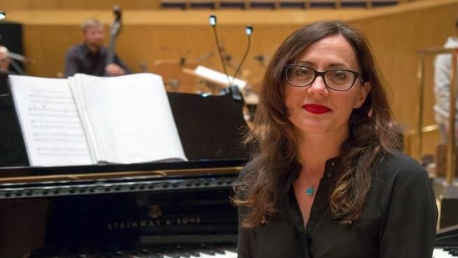 Esther Ciudad organo-jotzaileak emanaldia eskainiko du gaur Aramaioko parrokian