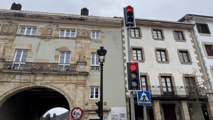 Kultura etxeko semaforoaren lanek 3.000 euroko aurrekontua izan dute