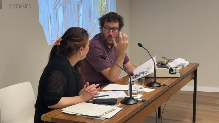 Kote Camacho komikigileak 'Txillardegi eta Monzon Bergaran' komikia aurkeztu du Olaso Dorrean