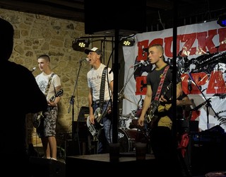 Punk doinuek hartu dute Eguzkierripa jaialdiaren 17. aldia