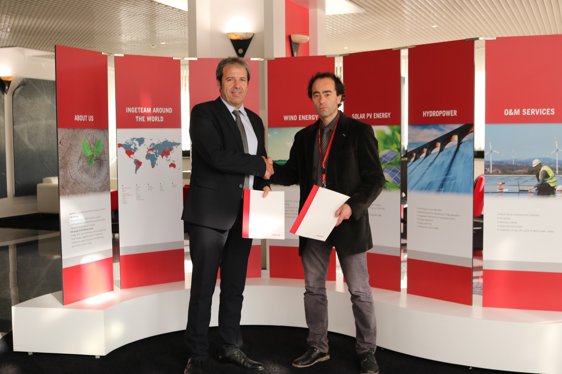 Mondragon Unibertsitateak eta Ingeteamek beste lau urtez luzatu dute lankidetza-hitzarmena