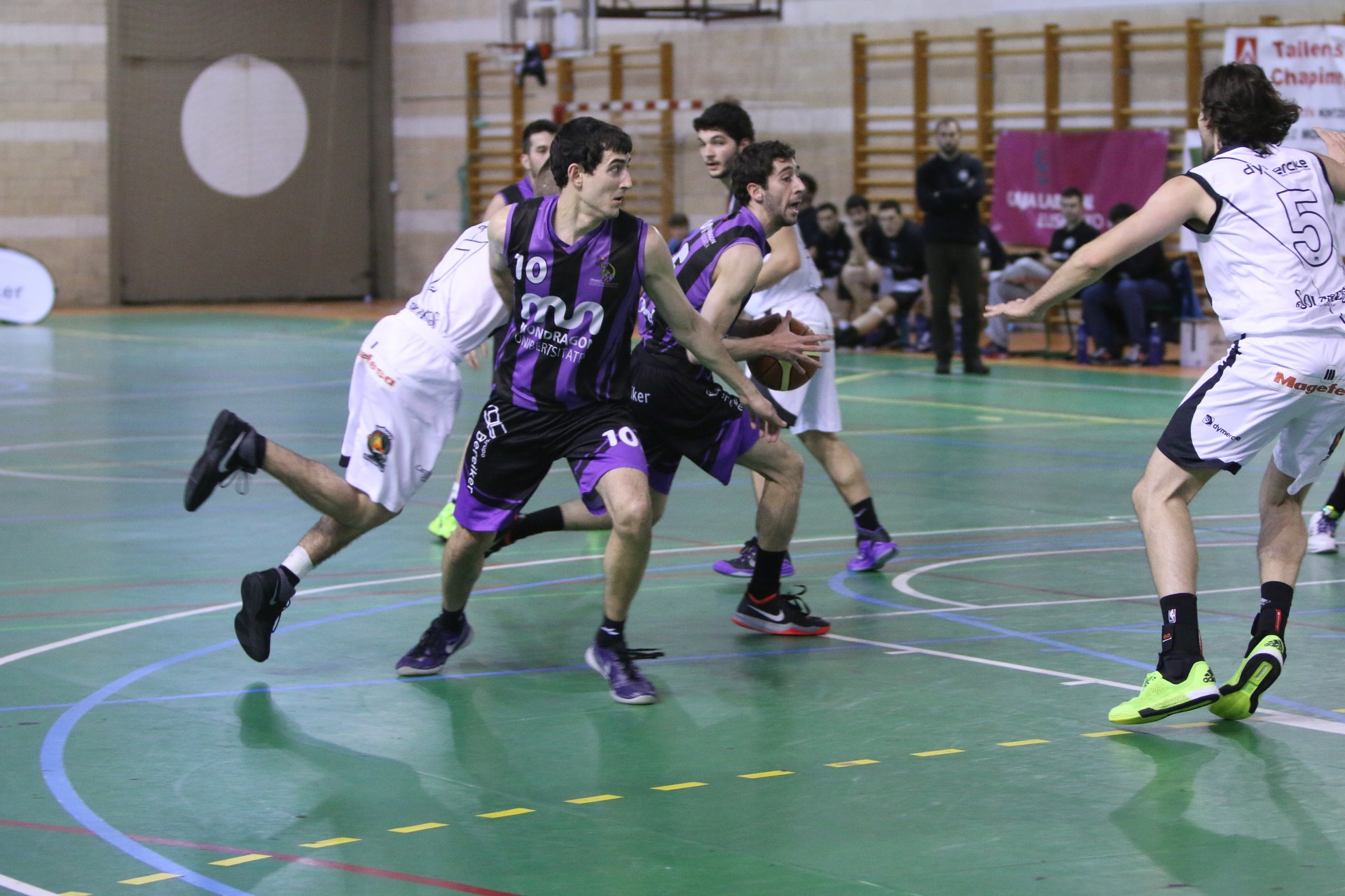 MUk porrota jaso du La Gallofa Cantbasketen kontra (72-78)