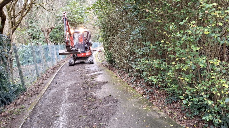 Asfaltatzeak Garagartzan, Munarren, Bizkaia etorbidean eta Obenerreka kalean