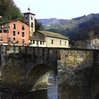 Bigarren eskuko elkartasun azoka