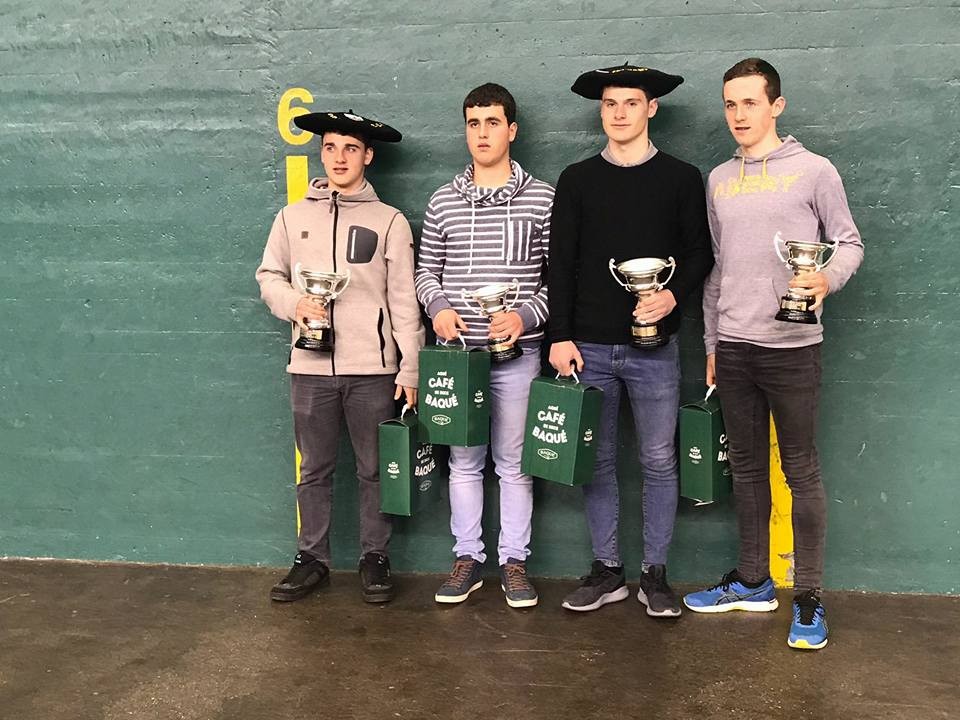 Txapelketa ederra, txapela falta