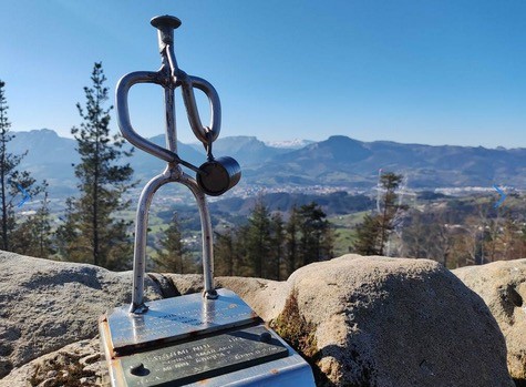 Sarrimendira joan-etorria egin eta baba-jana proposatzen ditu Kantsatzekek azarorako