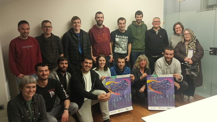 Oñatin ere hasi dira Korrikari ongietorria egiteko prestatzen