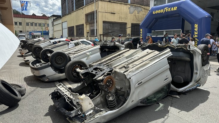Ordubete eta bost minutuan 12 auto moztu ditu Bihurri aizkolariak Bergaran