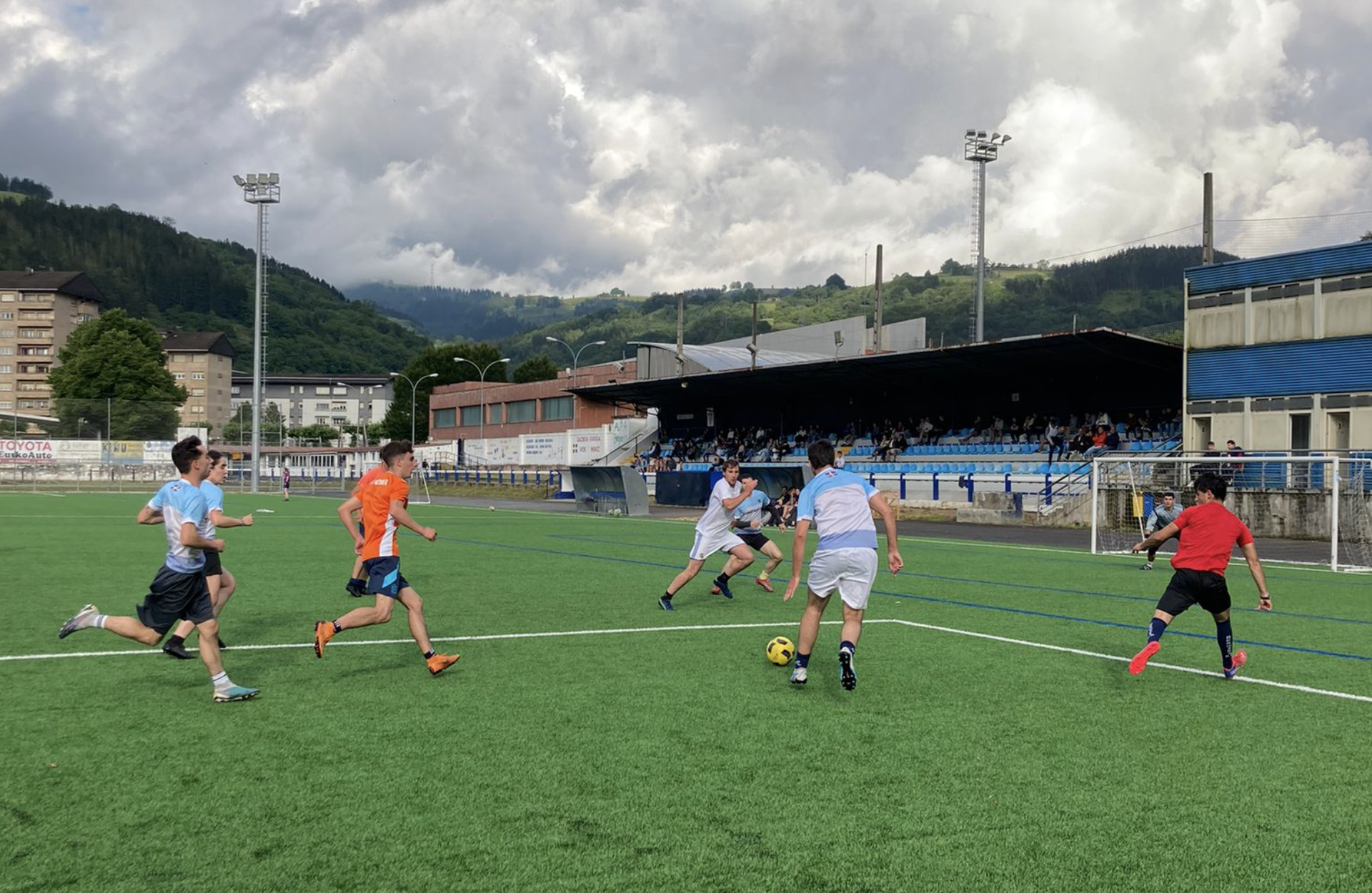 Udako futbol txapelketa une erabakigarrian da
